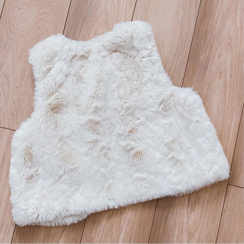 H&M fur vest - size 2-4Y
